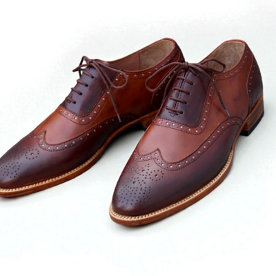 Crafted leather elegant and classic brown patina wingtip oxford dress shoes - Thumbnail 1