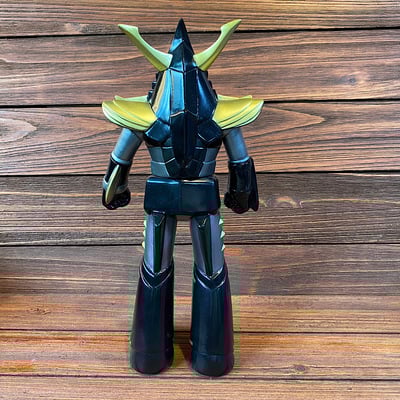 Vintage brave reideen (black & gold) sofubi vinyl figure