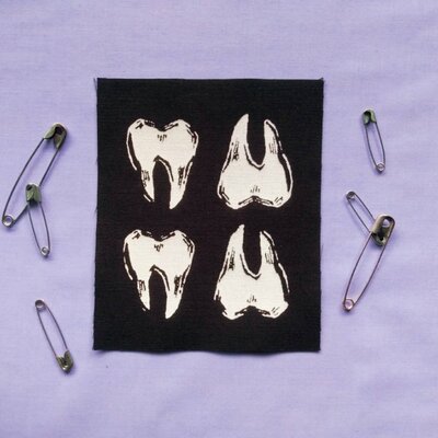Assorted teeth horror punk sew-on patches - Thumbnail 5