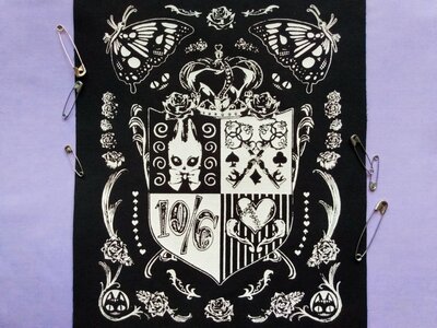 Alice in Wonderland Crest Kawaii Steampunk Sew-on Back Patches