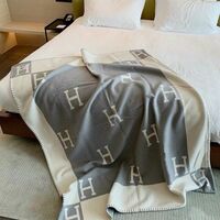 Luxury Cashmere Blanket – Soft, Warm & Lightweight Throw - Thumbnail 5
