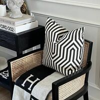 Luxury Cashmere Blanket – Soft, Warm & Lightweight Throw - Thumbnail 7