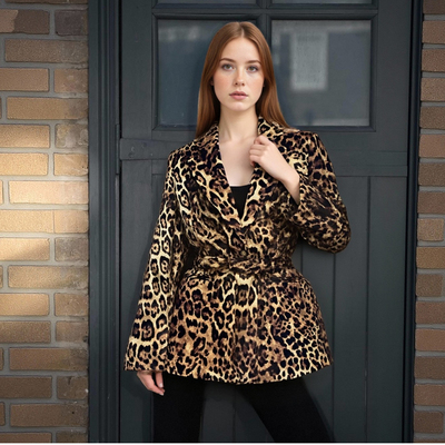 Animal print jacquard suit