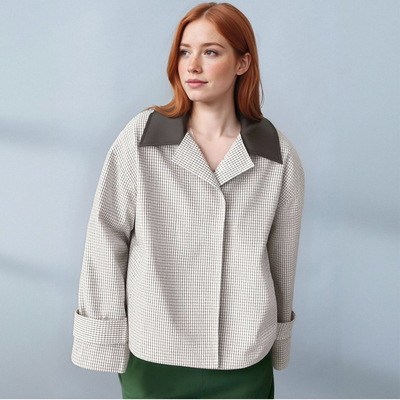 Contrast color fine check lapel short trench coat