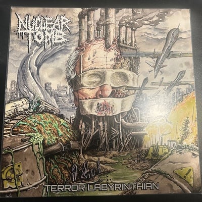 Nuclear tomb - terror labyrinthian (vinyl)