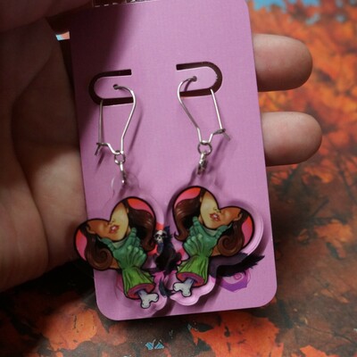 Wet daddy (keychain, earrings, sticker, sold seperatly) 