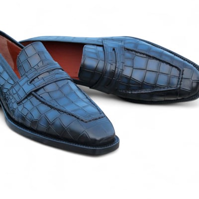 Crafted leather classic blue crocodile/alligator dress shoes