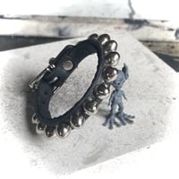 1/2” wide 1-row bullet stud wristband - Thumbnail 3