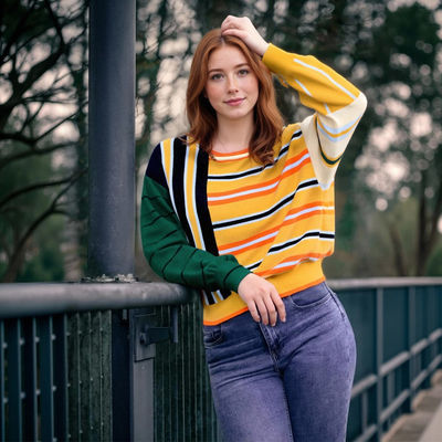 Round neck loose women's design niche temperament sweater