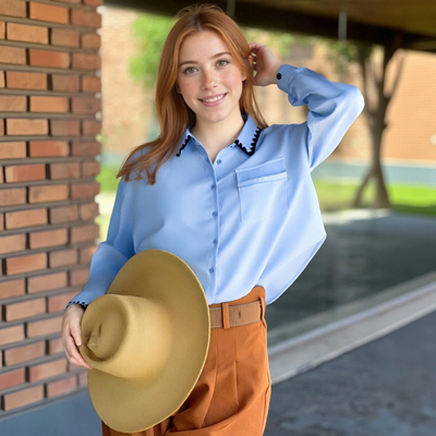 Fashionable and elegant shell craft blue shirt long-sleeved shirt