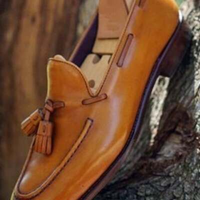 Hot sale men's handmade brown tassels loafer leather formal shoes