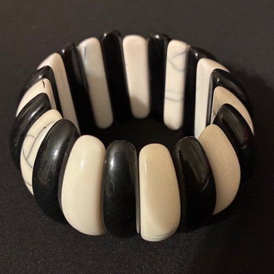 Black & white stretch bracelet - Thumbnail 1