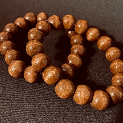 Large natural beaded stretch bracelet (brown) - Thumbnail 1