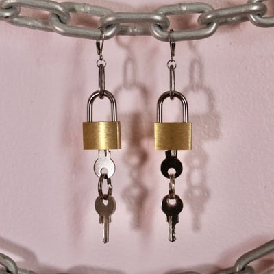 Bondage to-go lock earrings