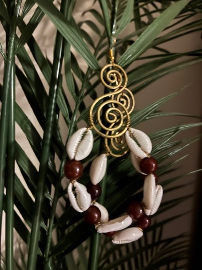 Ancestral Flow Cowrie swirl earrings (Brown)