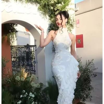 Halter neck mermaid prom dresses 2025 sleeveless embroidery appliques evening dresses elegant customized party dresses