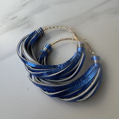Discontinued blue and white Dreamweaver