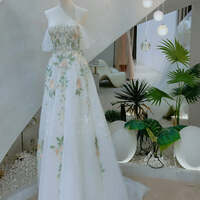 Elegant 3D Floral Lace Wedding Dresses V-Neck Long Sleeve Applique Bridal Gowns - Thumbnail 3