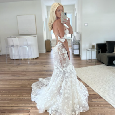 Off shoulder wedding gown bridal dresses with 3d flowers