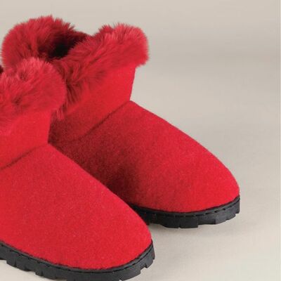 Cozy slipper bootie