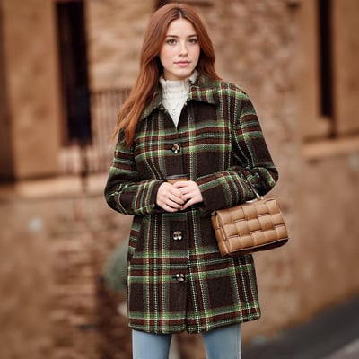Fashionable and elegant oversized woolen coat