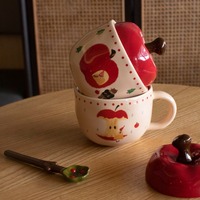 Big Apple Mug With Lid And Spoon - Thumbnail 7