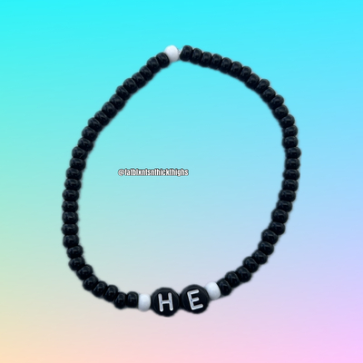 Monochrome pronoun seed bead bracelet