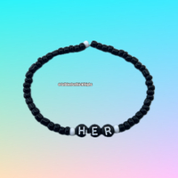 Monochrome Pronoun Seed Bead Bracelet - Thumbnail 4