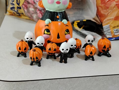 Tiny Spooky Kewpies