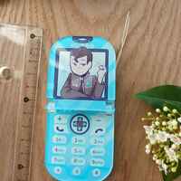 Connor flip phone keychain - Thumbnail 2
