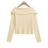 Floral single-breasted off-shoulder cardigan for women - Thumbnail 3