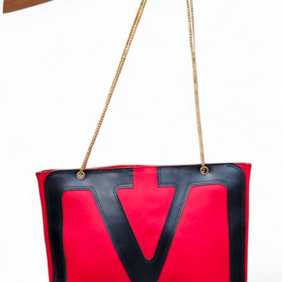 Crafted leather black / red v logo shopping bag - Thumbnail 1