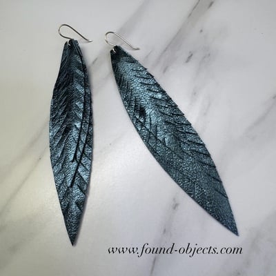 5" shake your tail feathers - space blue (limited)