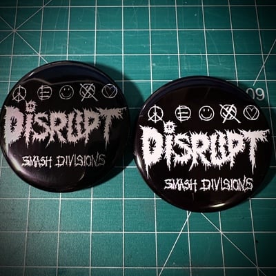 Disrupt pin badge