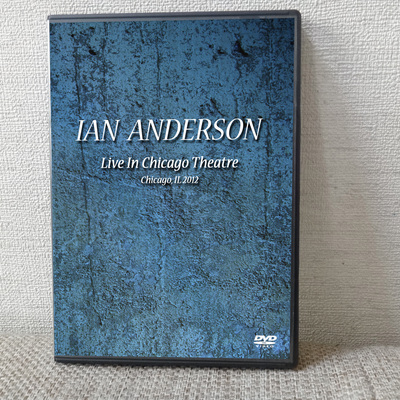 Ian anderson live in chicago theatre, chicago, il 11.02.2012 dvd