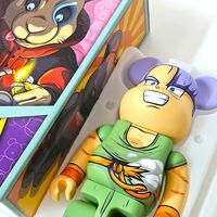 Custom Bearbrick 400% by Dhani Barragan "Trunks"  - Thumbnail 5