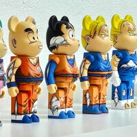 Custom Bearbrick 400% by Dhani Barragan "Trunks"  - Thumbnail 7