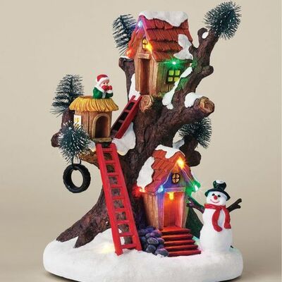 Elf's enchanted treehouse