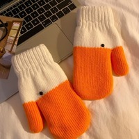 Cute big goose mitten-like gloves - Thumbnail 3
