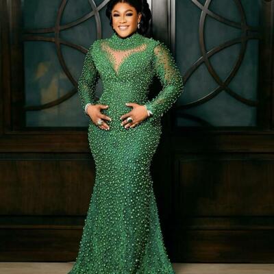 Plus size green mermaid prom dress long sleeve pearls  evening formal gown elegant birthday party dress