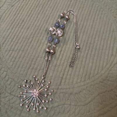 Starburst snowflake necklace - Thumbnail 1