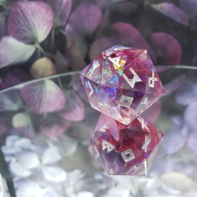 Dark pink opal rune dice - Thumbnail 1