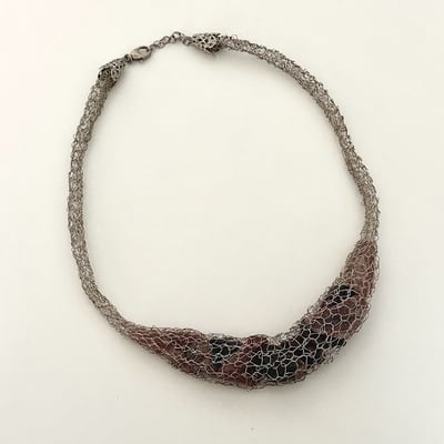 Knit sterling silver necklace with pink and black stones - Thumbnail 2