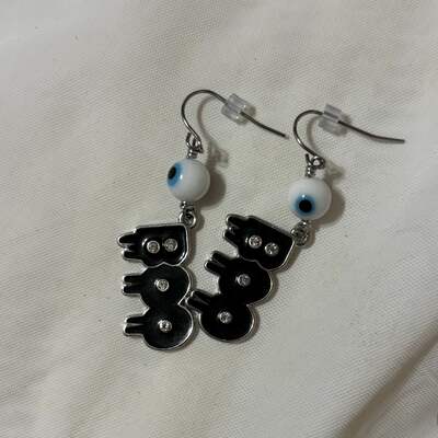 Boo earrings 