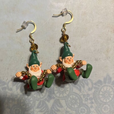 Christmas elf ornament earrings 
