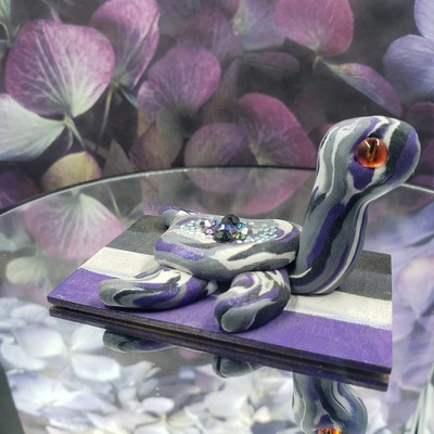 Pride guardian~asexual flag 1