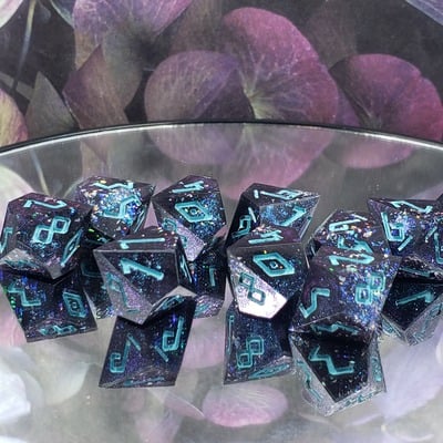 Shimmering vein 10d10 handmade dice set