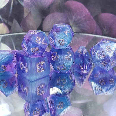 Sorcerer's bloom polyhedral set