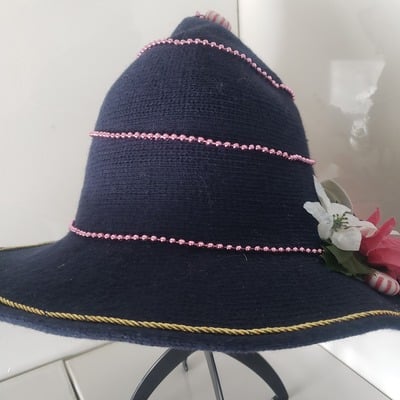 Winter's jest floral hat