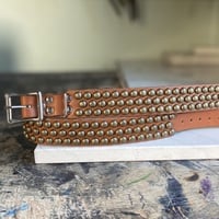 3-row staggered brass medium dome studs belt (british tan) - Thumbnail 7